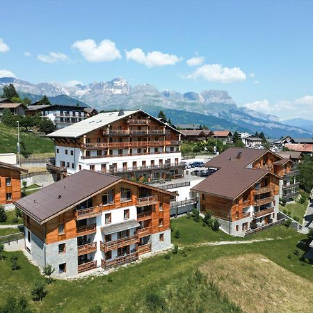 Terresens - Les Fermes Du Mont-Blanc Aparthotel Combloux Exterior photo